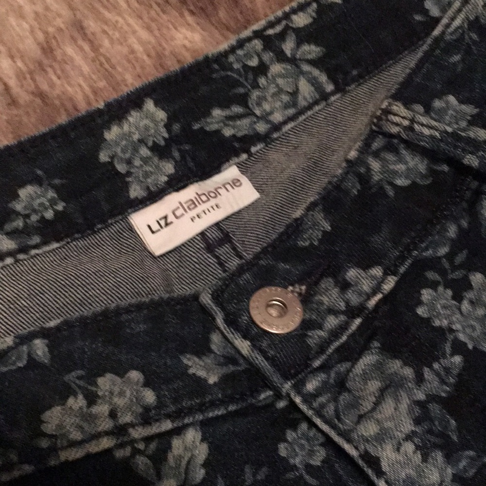 Liz Claiborne patterned jeans - Petite